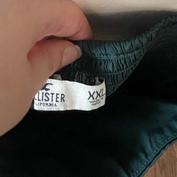 Hollister Long Sleeve satin blouse - Green - Picture 4 of 6